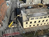 Wyburzanie budynków pod dawnej szkole specjalnej przy Alejach Jana Pawła II  [ZDJĘCIA i FILM]