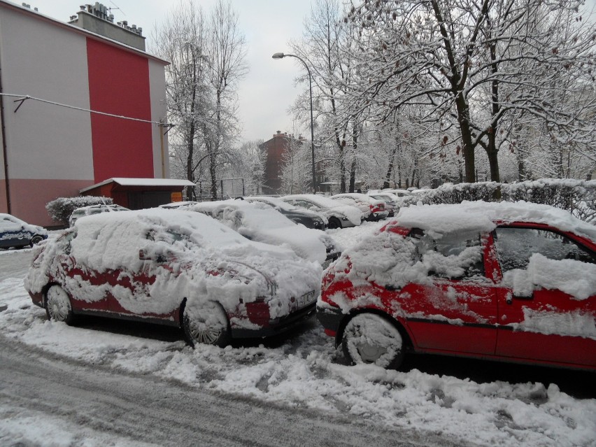 Bytom przyspany śniegiem. Zima przyszła