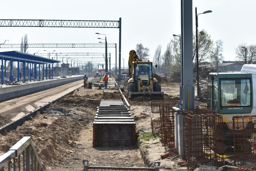 Budowa wiaduktu na ul. Młyńskiej oraz linia kolejowa E-59  ZDJĘCIA