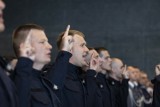 W Muzeum Lotnictwa w Krakowie 77 nowo przyjętych policjantów złożyło ślubowanie