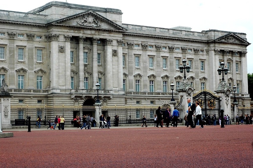 Pałac Buckingham to oficjalna londyńska siedziba władców...