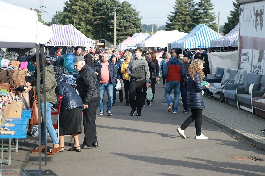 Pchli Targ we Włocławku, aleja Kazimierza Wielkiego,...