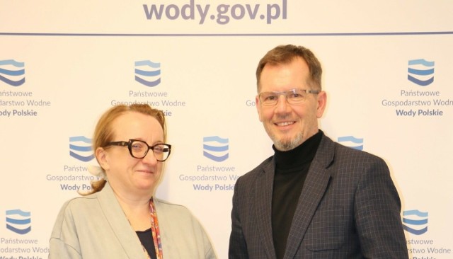 Andrzej Ryński został nowym dyrektorem RZGW w Gdańsku. Nominację odebrał od  Joanny Kopczyńskiej, prezes Wód Polskich.