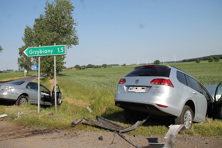 Wypadek w Koskowicach, dwie osoby ranne [ZDJĘCIA]