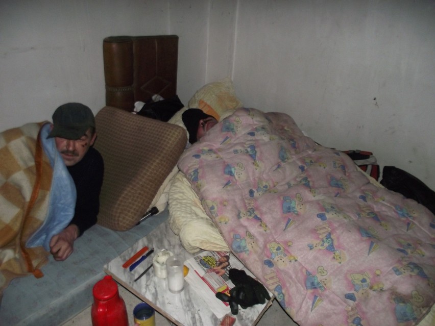 Głogów: Szukali bezdomnych (zdjęcia)