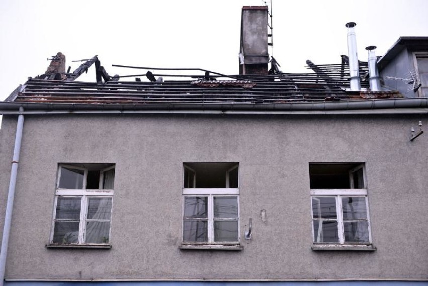 Pożar budynku na Oruni w Gdańsku. Pogorzelcom zapewniono schronienie [FOTO,AKTUALIZACJA]