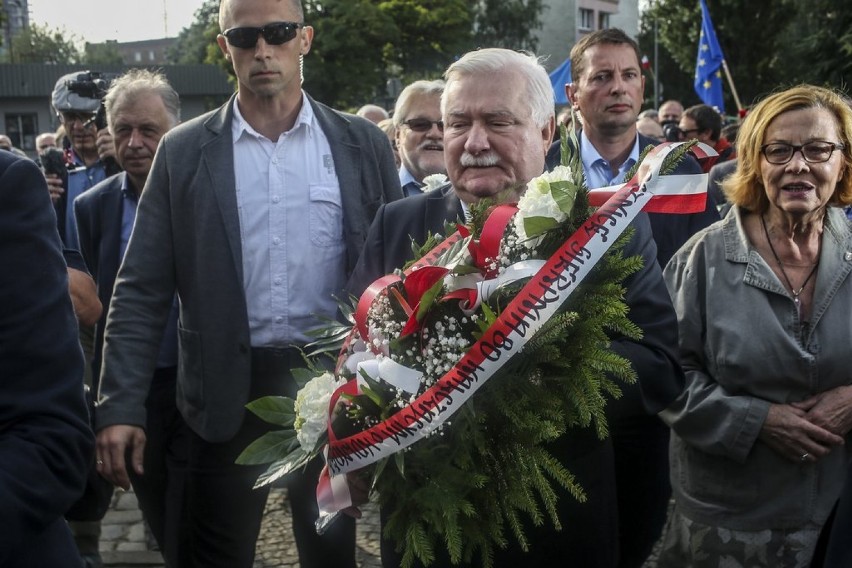 Rocznica Porozumień Sierpniowych. Wałęsa spotkał się z Biedroniem [WIDEO, ZDJĘCIA]