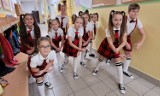 Uczniowie SP nr 6 w Krośnie walczą o zwycięstwo w konkursie programu You Can Dance - Nowa Generacja. Ich film zbiera tysiące lajków