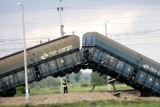 Wykolejony pociąg w Legnicy (ZDJĘCIA)