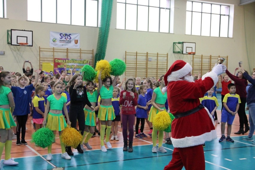 Ruch, radość i rekreacja. Kraśniccy uczniowie wzięli udział w turnieju 3xR. Zobacz galerię zdjęć