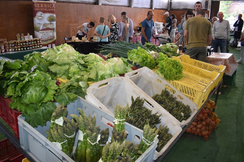 Pyszne i zdrowe jedzenie na Zielonym Targu w Osieku