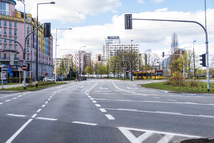 Warszawa opustoszała na święta. Tak wyglądają ulice stolicy...