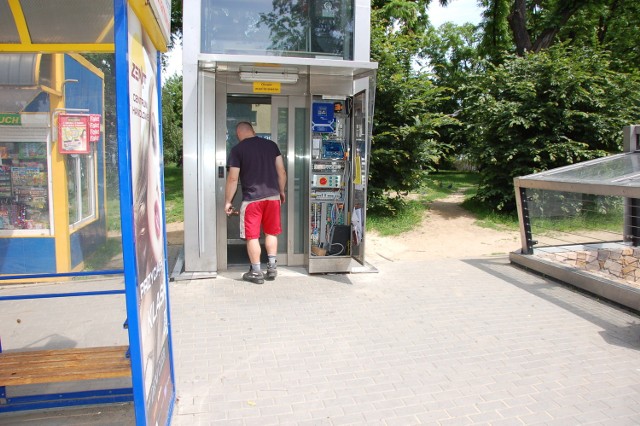 W piątek rano windy znów szwankowały i wymagały naprawy