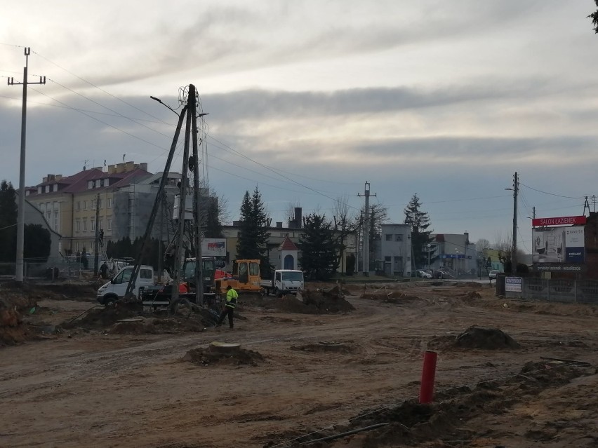 Starostwo zleciło budowę ronda w Pajęcznie we wrześniu 2019 r. Przetargiem zainteresowało się CBA