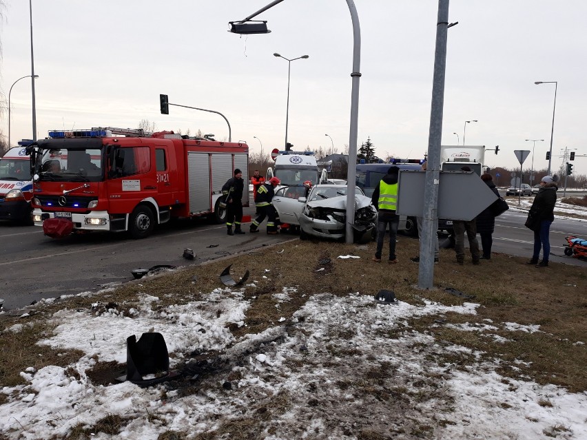 Wypadek na skrzyżowaniu Sikorskiego i Concordii w Piotrkowie