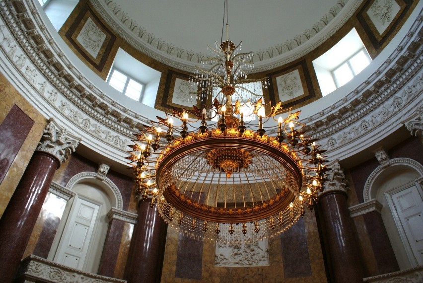 Sala Rotundowa w lubostrońskim pałacu
