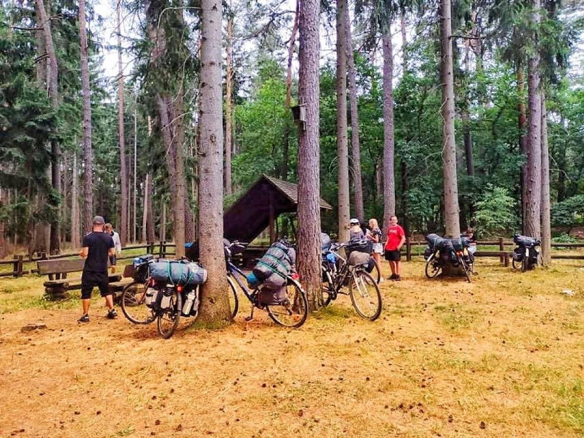 Przejechali ponad 400 kilometrów rowerem