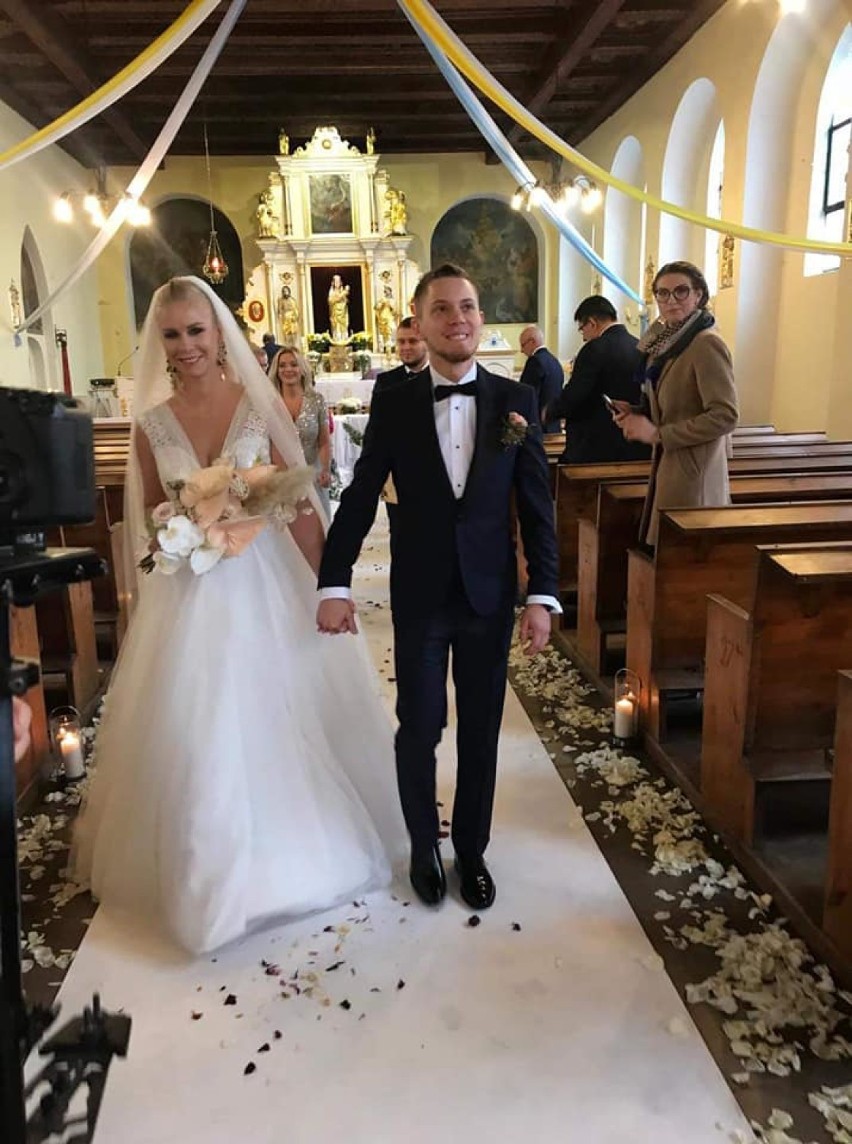 Zobacz ślub i wesele żużlowca Stali Gorzów Szymona Woźniaka i jego żonę Karolinę