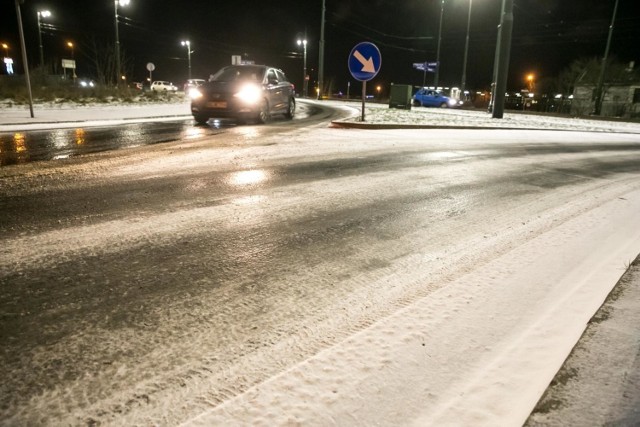 14.01.2019 krakow 
zima snieg lod warunki drogowe  slisko

 fot. anna kaczmarz / dziennik polski / polska press