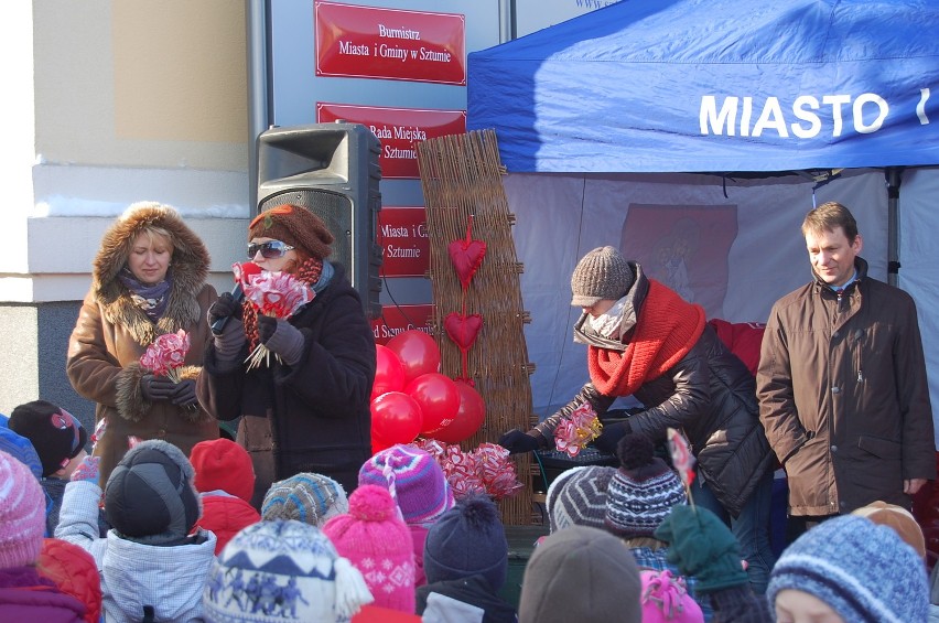 Sztum. Walentynki przed urzędem