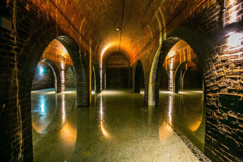 Ma 150 lat i przypomina wnętrze gotyckiego kościoła. Zobacz Zbiornik Wody Stara Orunia od środka!