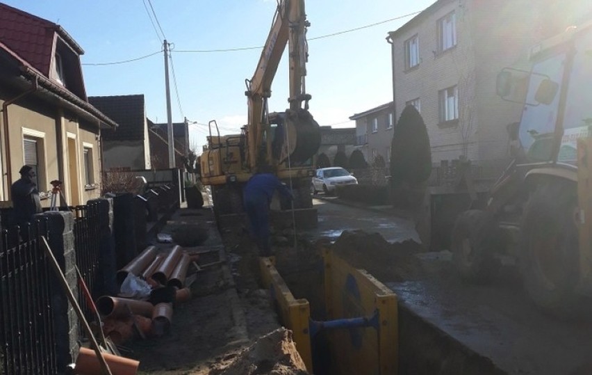 Trwają zaawansowane prace przy budowie sieci kanalizacyjnej w Kołaczkowicach
