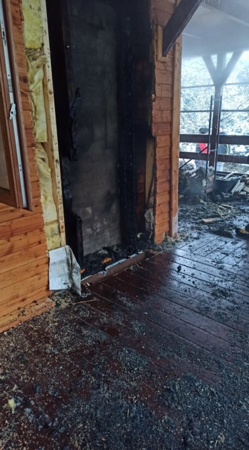 W niedzielę, 26 grudnia 2021, wybuchł pożar w domu w Kolonii...
