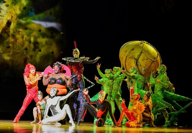 Niepowtarzalne widowisko Cirque du Soleil przenosi nas w barwny i tętniący życiem świat owadów