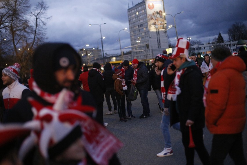 Mecz Polska-Albania w Warszawie. Na Stadion Narodowy przybyły tłumy kibiców