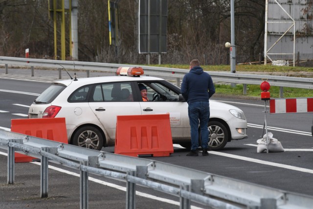 Most na Odrą w Kostrzynie jest zamknięty na jeden dzień. Powodem są prace pomiarowe, które wykonuje GDDKiA.