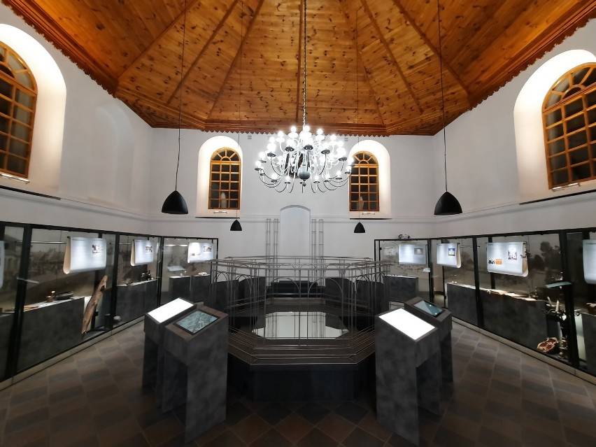 Wojsławice. Można już zwiedzać Izbę Tradycji Ziemi Wojsławickiej w dawnej synagodze. Zobacz zdjęcia