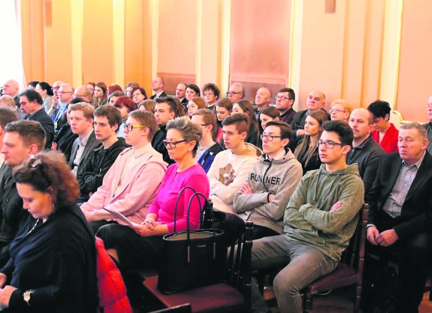 Radni za pracami nad powiększeniem Kalisza