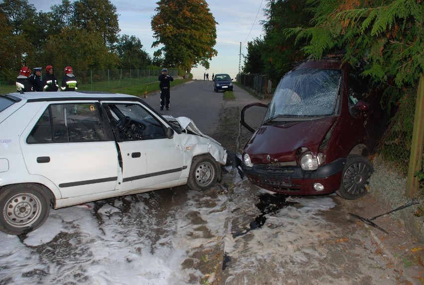 Tragiczny wypadek w Dębnicy. Nie żyją osiemnastoletni mieszkańcy gminy Debrzno
