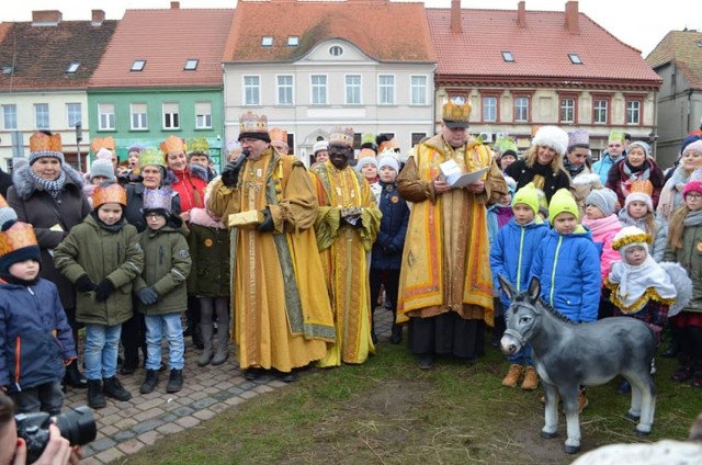 Orszak Trzech Króli przeszedł ulicami Śmigla