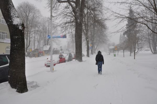 Intensywne opady śniegu w Krynicy-Zdrój

Zobacz także: Atak...