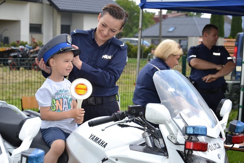 Bezpieczny Dzień Dziecka z policjantami w regionie