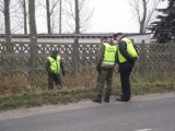 Znaleziono auto bandytów, którzy napadli na stację benzynową w Górze