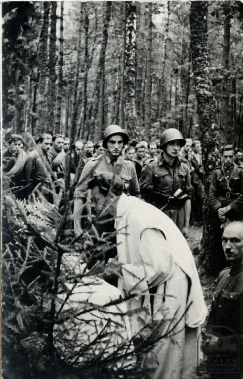Msza polowa, Stefanów , 15 sierpień 1944 r. ks. kapelan...