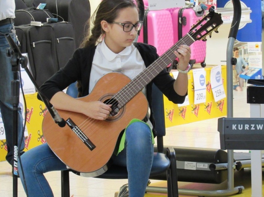 Występy gitarowe uczniów świebodzińskiejh szkoły muzycznej