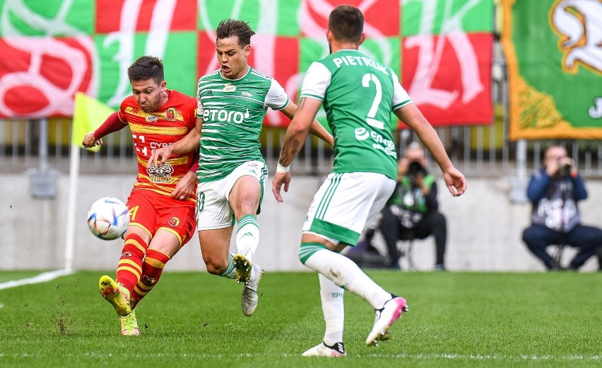 Lechia Gdańsk - Jagiellonia Białystok 17.09.2022 r. Oceniamy piłkarzy biało-zielonych. Błędy w defensywie, Flavio Paixao na ratunek