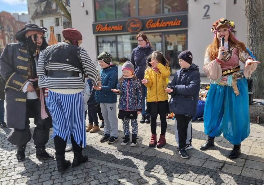 Lębork. Harcerze, Dobrobus i Lęborskie Klasyki zorganizowali zbiórkę dla ukraińskich dzieci.