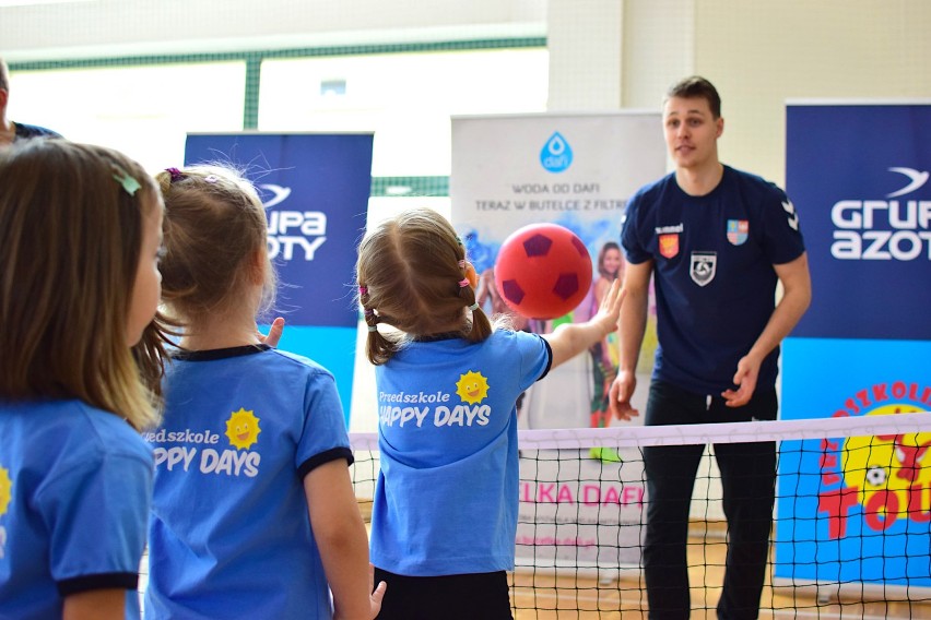 W Kielcach przedszkolaki świetnie się bawiły, a dorośli sportowcy mieli pełne ręce roboty