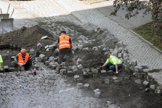 Przebudowa ulic Ojców Zbigniewa i Michała oraz Bilsego w Legnicy.