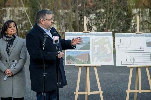 Starosta Adam Korta zaprezentował wizualizacje obiektu, dla którego jest już gotowy projekt