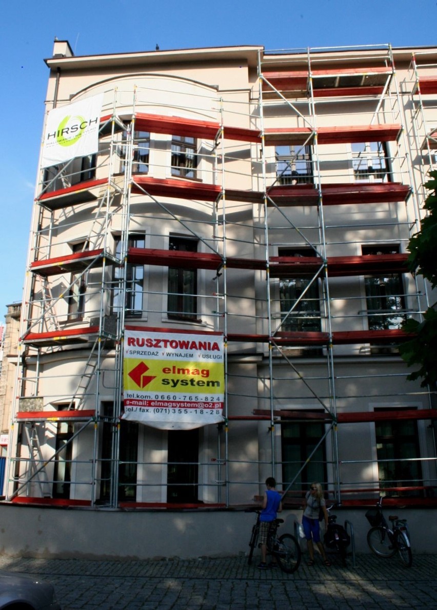 Wrocław: Urząd Stanu Cywilnego będzie miał nowe okna. W ramach gwarancji (ZDJĘCIA)