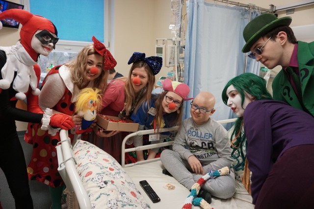 Fundacja dr. Clown odwiedziła dzieci ze szpitala przy Spornej w Łodzi