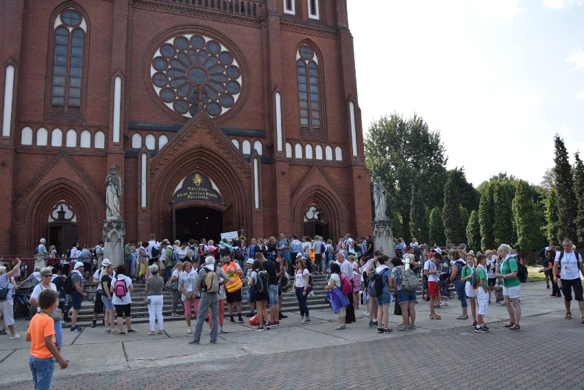 Zawierciańska Piesza Pielgrzymka wyruszyła na Jasną Górę FOTO