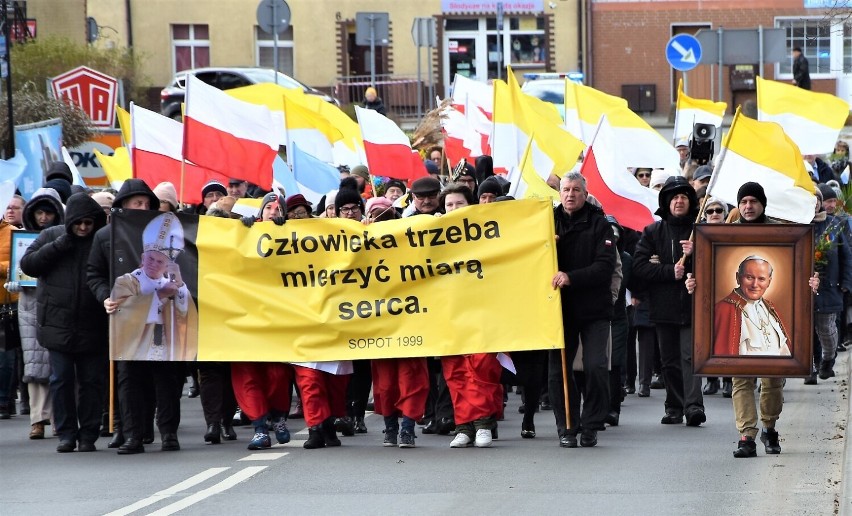 Marsz Papieski w Darłowie - 02.04.2023 r.