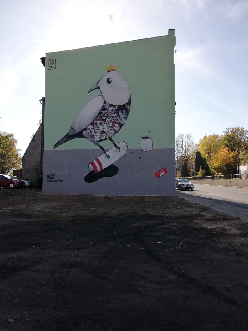 Bytom: ogromny mural na ul. Chorzowskiej w pełnej krasie [ZDJĘCIA]