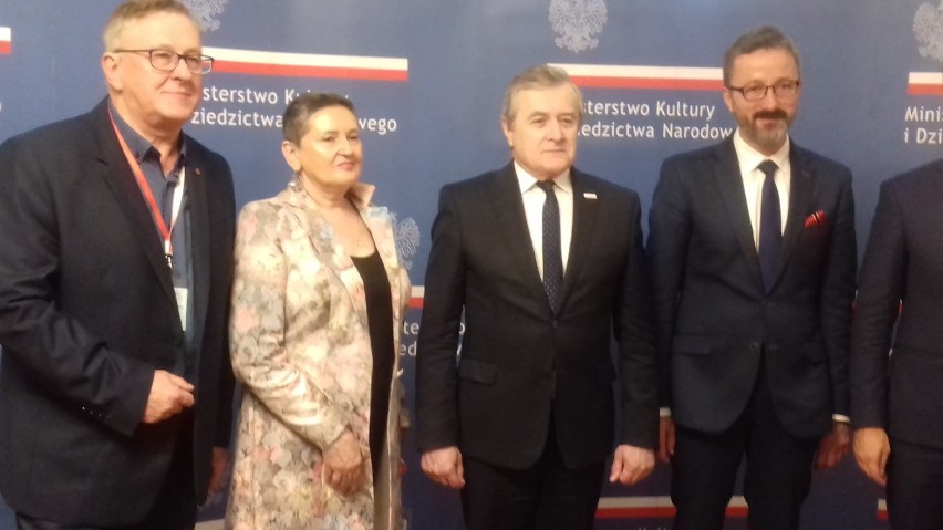 Od lewej: Zbigniew Macias, Grażyna Posmykiewicz, Piotr...